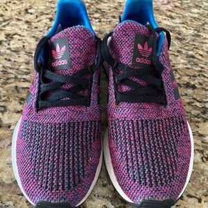 Girls Adidas tennis shoes! Super cute!